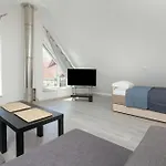 Stylowe Na Wybrzezu Niedaleko Plazy W Chlapowie By Renters