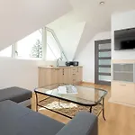 Daire Stylowe Na Wybrzezu Niedaleko Plazy W Chlapowie By Renters Władysławowo