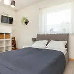 Stylowe Na Wybrzezu Niedaleko Plazy W Chlapowie By Renters