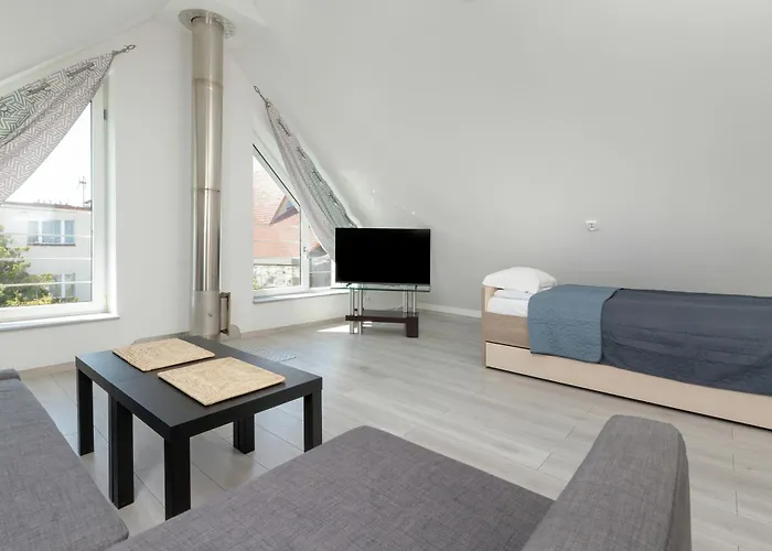 Stylowe Na Wybrzezu Niedaleko Plazy W Chlapowie By Renters