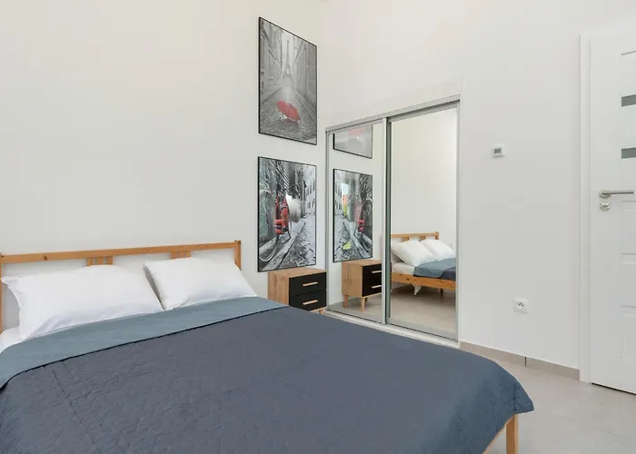 Stylowe Na Wybrzezu Niedaleko Plazy W Chlapowie By Renters