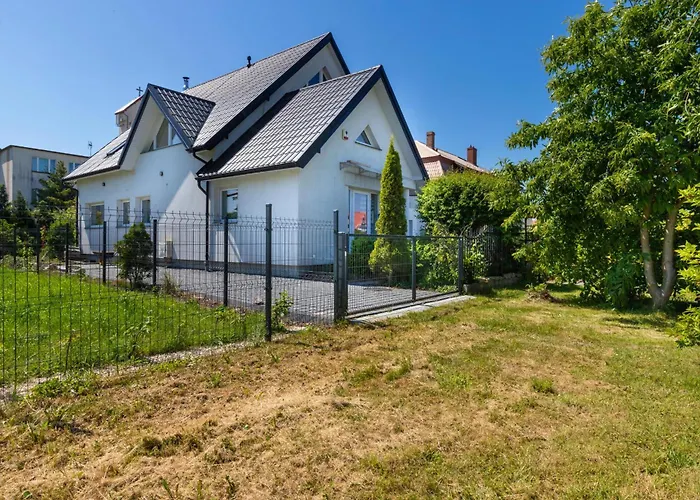 Stylowe Na Wybrzezu Niedaleko Plazy W Chlapowie By Renters *